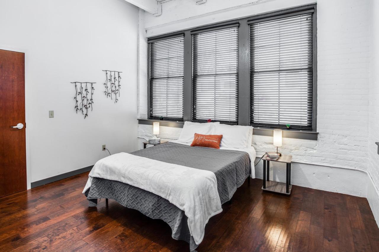 Ferienwohnung Ny Style Centric Loft With King Bed By Park Ave Rochester Exterior foto
